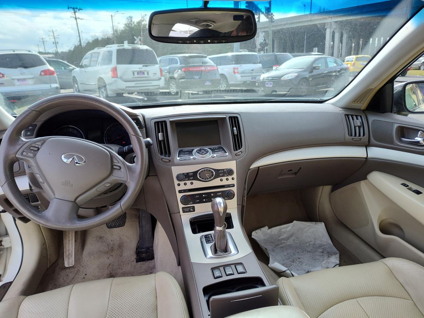 2007 WHITE Infiniti G35X (JNKBV61F57M) , Automatic transmission, located at 5700 Curlew Drive, Norfolk, VA, 23502, (757) 455-6330, 36.841885, -76.209412 - Photo#10